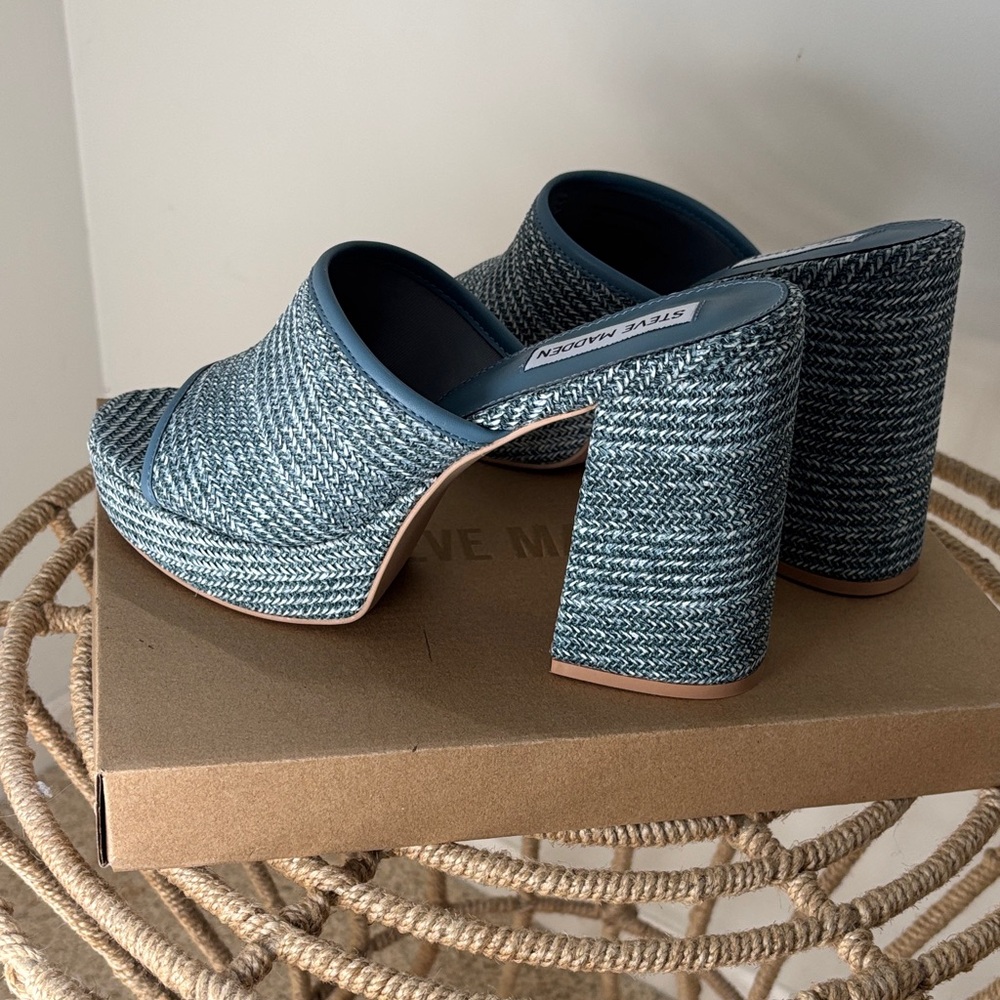 Steve Madden Textured Blue Women's Mules - Picture 3 of 10